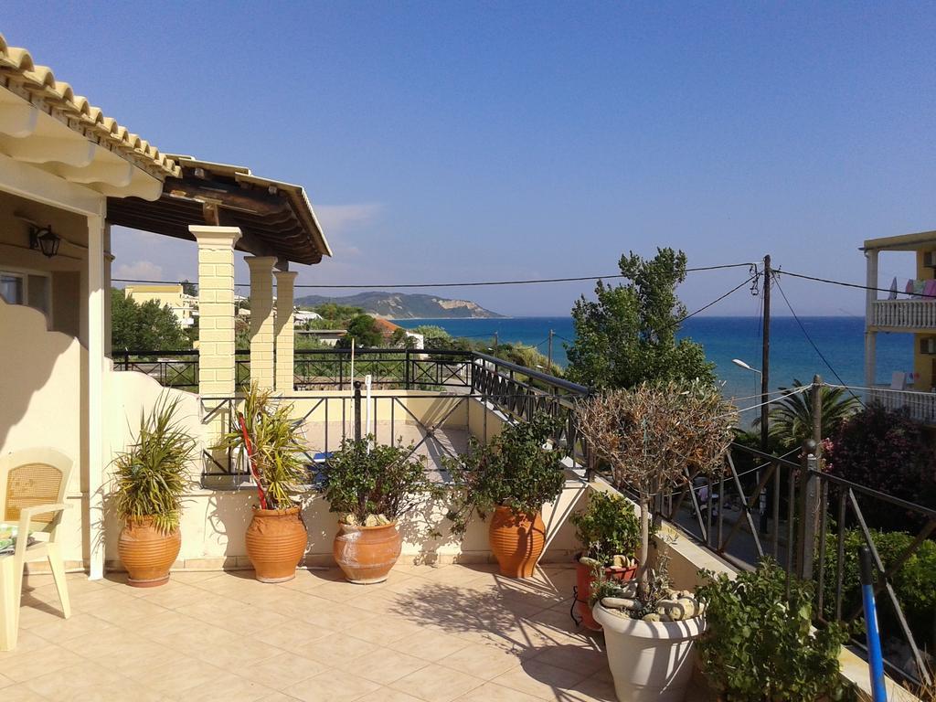 Foivos Seaside Apartments Agios Georgios  Zimmer foto
