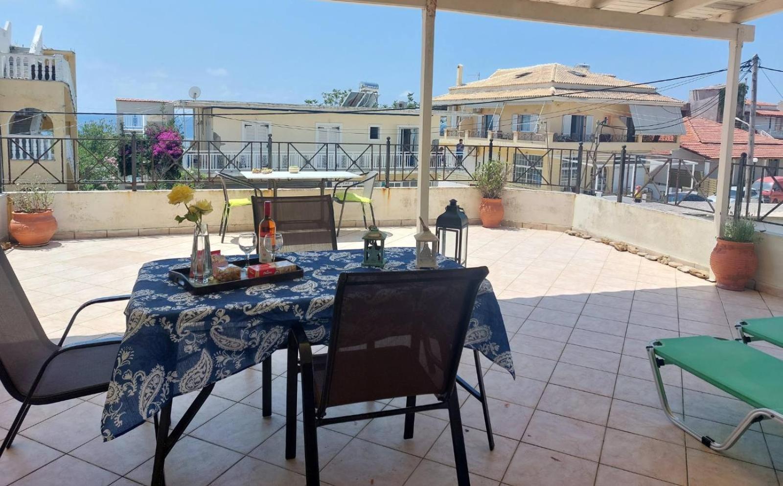 Foivos Seaside Apartments Agios Georgios  Zimmer foto